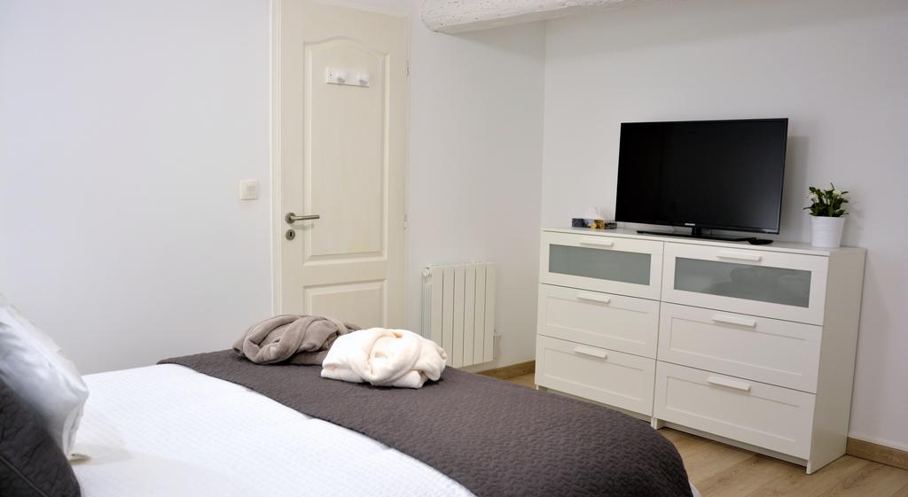 Arles' Haven - Le Loft Du Centre Apartment Ruang foto